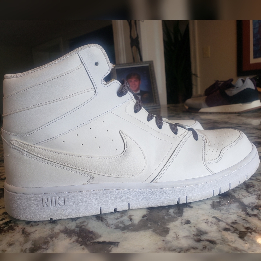 Nike Air Prestige IV High Tops Men's 11.5